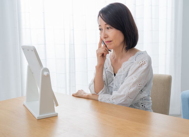 眼瞼下垂の原因
